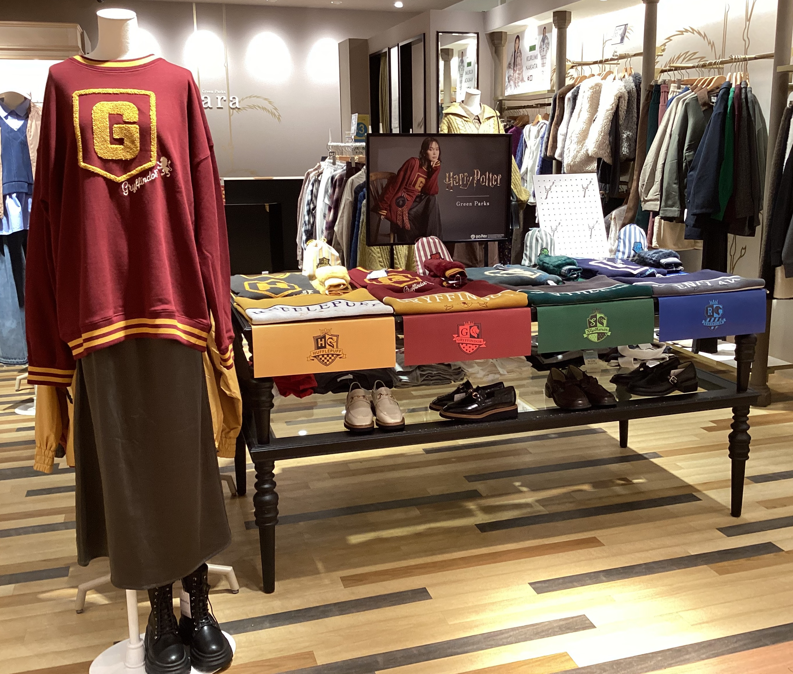 ハリーポッターコラボアイテムが入荷いたしました